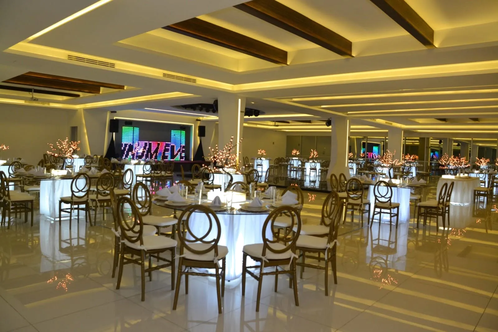 Salón Belantia by Platinum Events